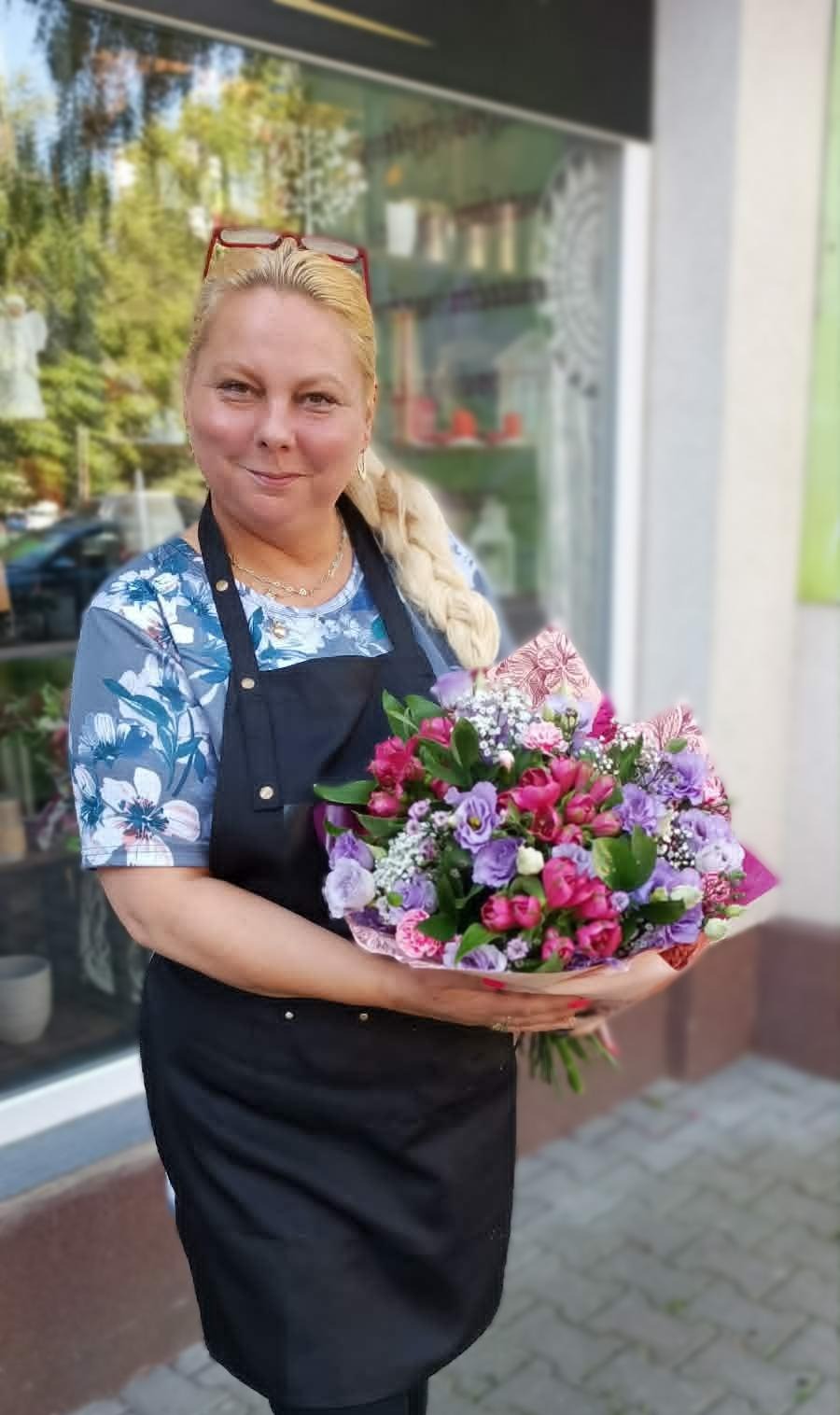 Floristka Jana Tesařová – Květiny Tes Kladno